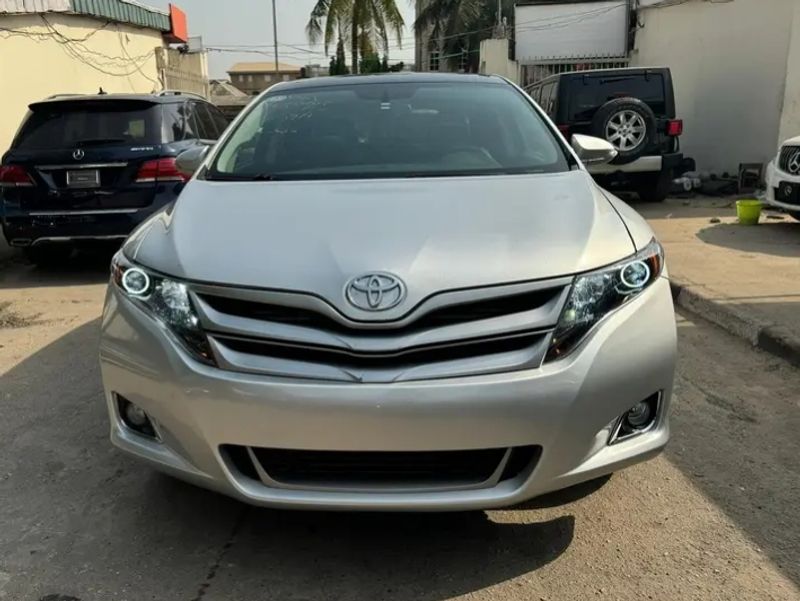 Thumbnail 4 of 2015 Toyota Venza